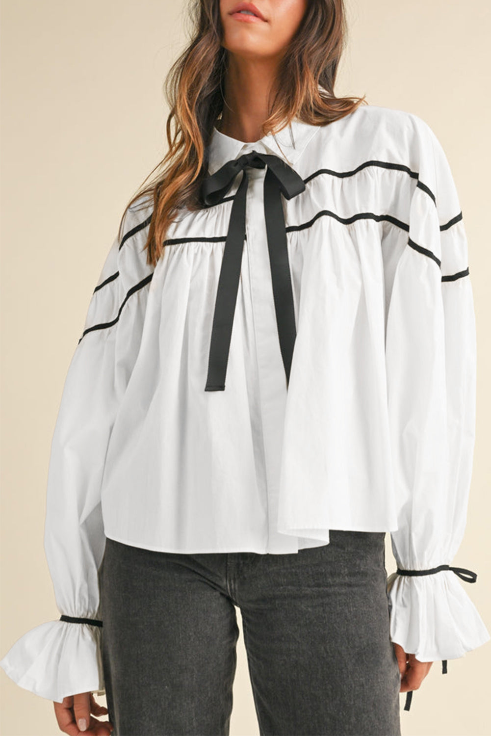 White Sweet Bowknot Button-up Long Sleeve Blouse