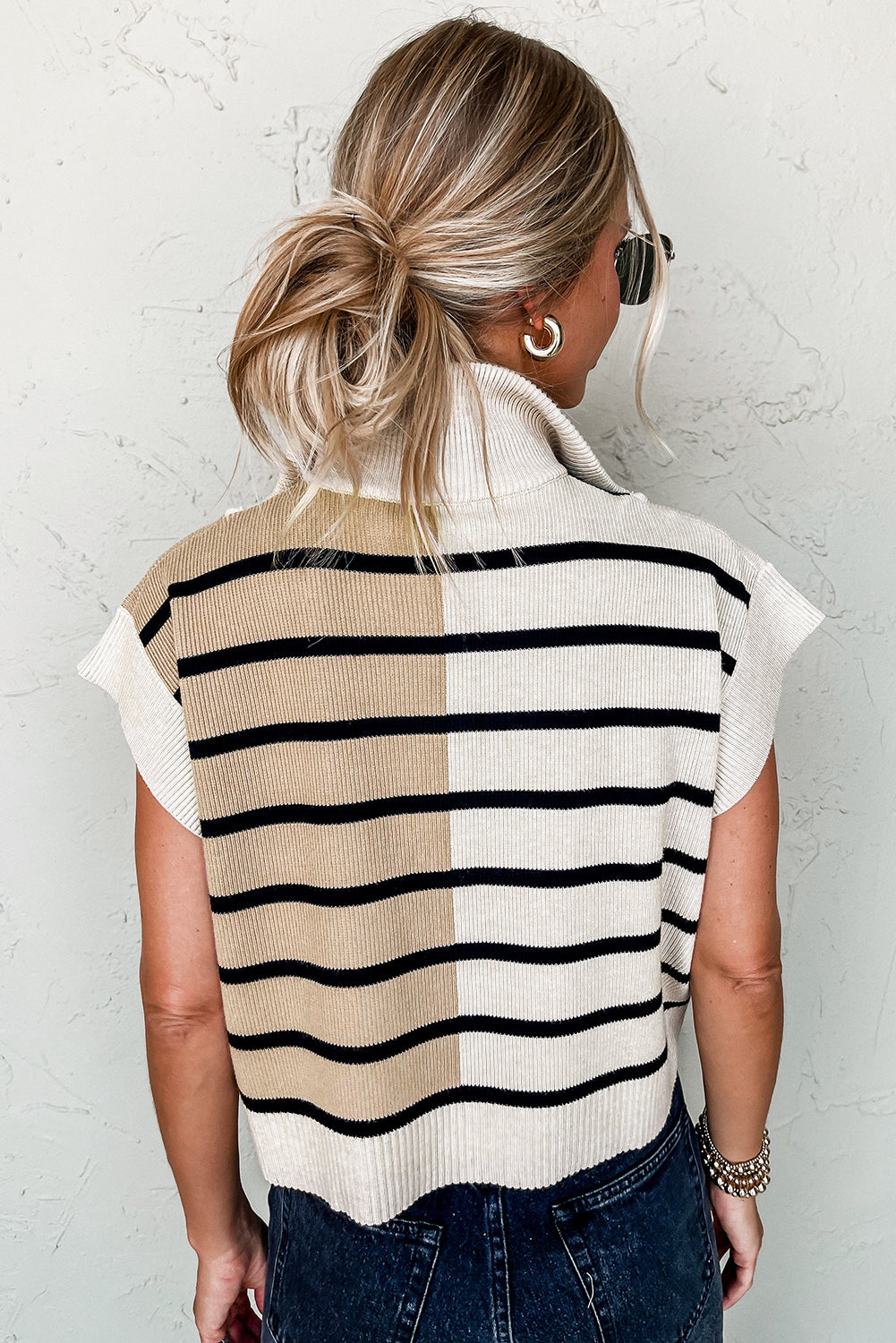 Black Stripe Quarter Zip Collar Knit Vest